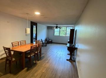 Apartamento · 95m² · 2 Recámaras · 2 Estacionamientos · Se Alquila P. H. en La Alameda