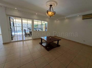 Casa de 4 habitaciones, Panamá · Casa en Costa del Este Costa Dorada en Venta