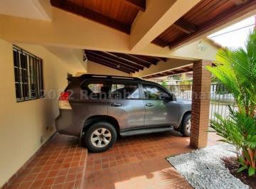 Casa de 4 habitaciones, Panamá · Venta de Casa en La Alameda