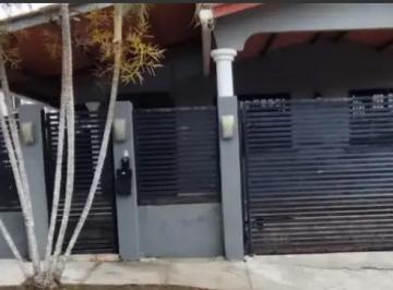 Casa · 250m² · 4 Recámaras · 2 Estacionamientos · Vendo Casa Brisas del Golf, La Terrazas