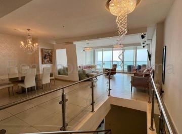 Apartamento de 3 habitaciones, Panamá · Vendo Apartamento en Av Balboa