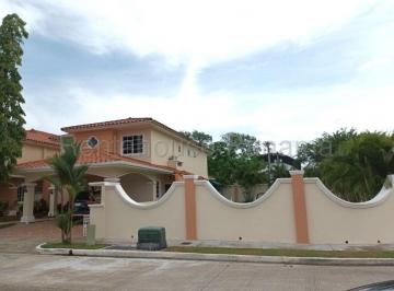 Casa de 3 habitaciones, Panamá · Venta de Casa en Costa Sur