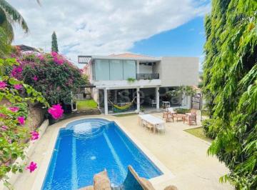 Casa de 5 habitaciones, Panamá · Venta de Casa en Fuente del Fresno | 768 m², Piscina Privada y 5 Recámaras