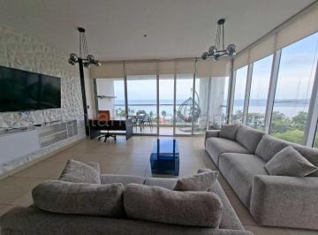 Apartamento de 2 habitaciones, Panamá · Alquiler en PH Rivage Amoblado