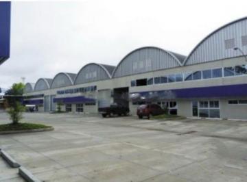 Bodega-Galpón-Depósito · 780m² · 3 Recámaras · 7 Estacionamientos · Galera Comercial en Tocumen 780 m² con Oficinas y Parking