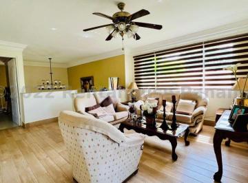 Casa de 3 habitaciones, San Miguelito · Casa en Brisas del Golf Villa Alta en Venta