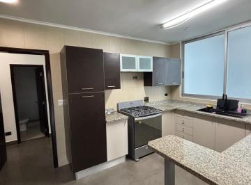 Apartamento de 3 habitaciones, Panamá · Se Alquila Latitude Frente Al Mall
