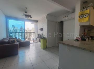 Apartamento de 2 habitaciones, Panamá · Venta de Apartamento en Rio Abajo