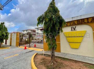 Apartamento de 2 habitaciones, Panamá · Venta de Apartamento en Las Acacias