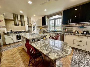 Casa de 4 habitaciones, San Miguelito · Vendo Casa en Brisas del Golf