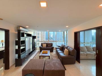 Apartamento de 2 habitaciones, Panamá · Venta de Apartamento en Av Balboa PH Villa del Mar