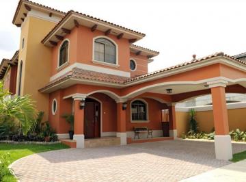 Casa · 343m² · 4 Recámaras · 2 Estacionamientos · Venta de Casa en Residencial El Doral, Costa Sur