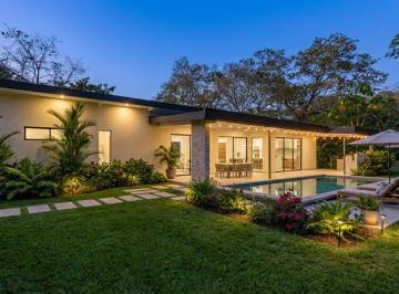 Casa de 3 habitaciones, Pedasí · Venta de Casa Nueva en Comunidad Privada en Playa Venao, Panama.