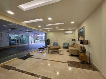 Apartamento de 2 habitaciones, Panamá · Venta Apartamento El Cangrejo, Panamá - 2 Recámaras, Céntrico y con Depósito