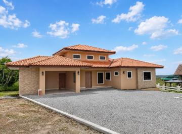Casa de 2 habitaciones, Boquete · Excelente Casa en Buen Lote en Venta en Boquete Country Club, Boquete