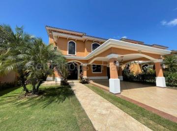 Casa de 3 habitaciones, Panamá · Casa en Alquiler en Clayton