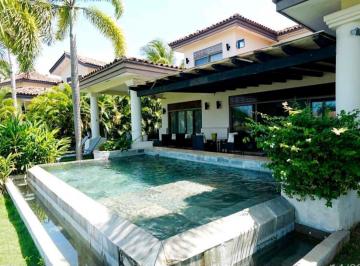Casa · 380m² · 4 Recámaras · 2 Estacionamientos · Venta de Casa de Playa en Villa en Buenaventura - Bristol Villas Tc