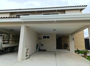 Casa · 172m² · 3 Recámaras · 2 Estacionamientos · Vendo Casa Amoblada PH Bosques del Pacifico en Panama Pacifico