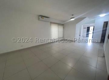 Casa de 4 habitaciones, Panamá · Casa en Alquiler en Altos de Panama. 25 - 7912.