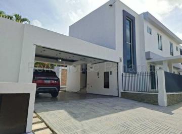 Casa de 3 habitaciones, Panamá · Casa en Alquiler en La Alameda