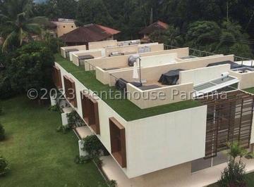 Apartamento de 3 habitaciones, Panamá · Townhouse en Alquiler en Clayton
