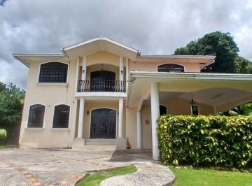 Casa de 4 habitaciones, Panamá · Casa con 4 Recámaras en Alquiler en Villa Zaita