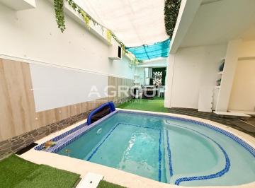 Casa · 467m² · 5 Recámaras · 2 Estacionamientos · Exclusiva Residencia en Punta Paitilla