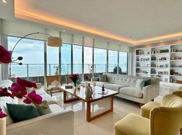 Apartamento · 300m² · 4 Recámaras · 3 Estacionamientos · Alquiler Apartamento PH Altamar con Balcón - con Linea Blanca