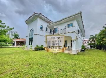 Casa · 700m² · 4 Recámaras · 10 Estacionamientos · Casa en Alquiler en Santa Maria - 4 Recamaras - Linea Blanca - Dl
