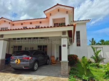 Casa de 3 habitaciones, Panamá · Casa en Venta en Versalles 26ldc9022