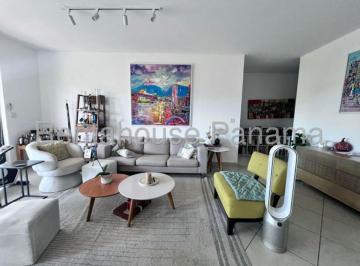Apartamento de 4 habitaciones, Panamá · Venta de Apartamento en Clayton