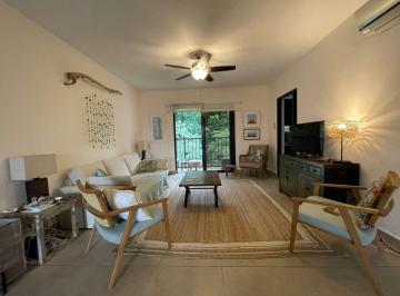 Apartamento · 3 Recámaras · 2 Estacionamientos · Venta de Apartamento en Clayton, con Vista Al Bosque Embassy Village