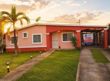 Casa de 3 habitaciones, Antón · Vendo Casa Amoblada de 800 m² en Mirador de Antón