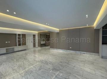 Casa de 5 habitaciones, Panamá · Vendo Casa en Altos del Golf