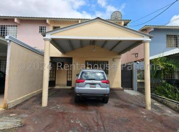 Casa de 3 habitaciones, Panamá · Venta de Casa en Cerro Viento