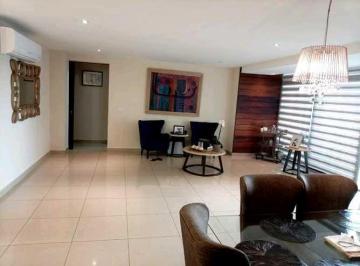 Apartamento · 189m² · 3 Recámaras · 2 Estacionamientos · Venta de Apartamento Costa del Este PH Elevation 189 m² Jp