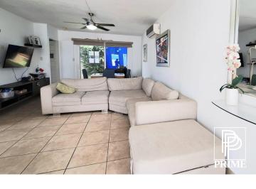 Casa de 3 habitaciones, Panamá · Venta de Casa en Brisas del Golf