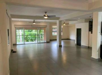 Casa · 390m² · 4 Recámaras · 2 Estacionamientos · Alquiler de Casa 390 m² 4 Recamaras Clayton Cp