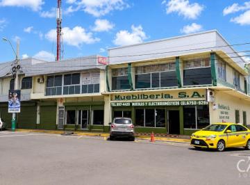 Local comercial , Aguadulce · Plaza Comercial Privilegiada en Venta en El Centro de Aguadulce, Coclé - Bien Ubicada