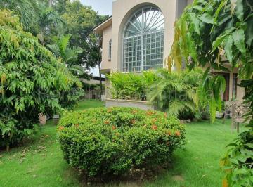 Casa de 3 habitaciones, Panamá · Vendo Casa de 408 m² en Reparto Nuevo Panama 26 - 8746gg