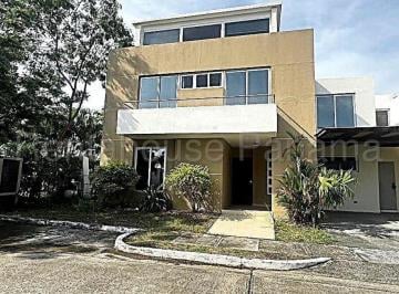 Casa de 3 habitaciones, Panamá · Venta de Casa en Costa Sur Dcd26 - 8068