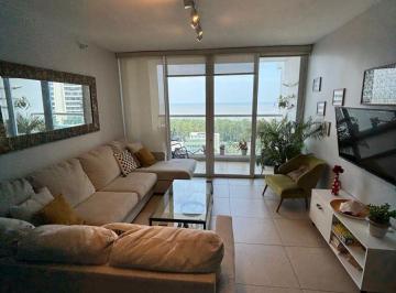 Apartamento de 3 habitaciones, Panamá · Country Club Vista Al Mar Amoblado