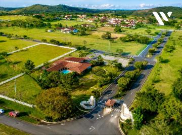 Casa · 130m² · 3 Recámaras · 2 Estacionamientos · Casas y Lotes Exclusivos Para Vivir Ó Invertir en Alto Boquete