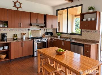 Casa · 1980m² · 4 Recámaras · 4 Estacionamientos · Venta de Casa de Montaña en Altos del Maria (21)