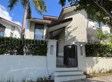 Casa de 4 habitaciones, Arraiján · Alquilo Casa Panama Pacifico Nativa Jfl