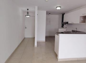 Apartamento · 83m² · 3 Recámaras · 1 Estacionamientos · Venta y Alquiler Apartamento en Via España PH Los Toneles