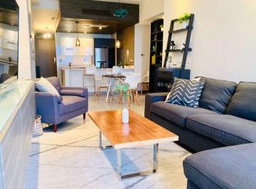 Apartamento de 2 habitaciones, Panamá · Venta de Apartamento en Av Balboa