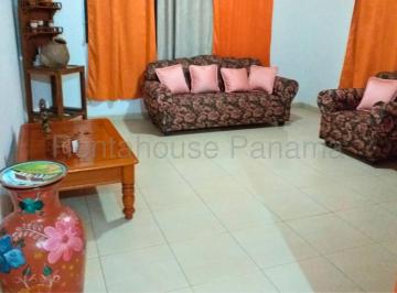 Casa de 3 habitaciones, Santiago · Casa en Santiago Casa en Venta