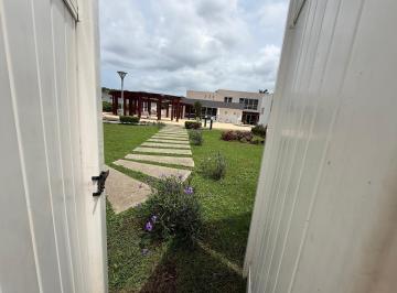 Casa · 125m² · 3 Recámaras · 2 Estacionamientos · Se Alquila Moderna Casa en Costa Sur - Acceso Directo a Áreas Sociales