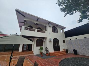 Casa de 3 habitaciones, Panamá · Casa Remodelada a Estrenar en Las Acacias | 1187 m² Terreno, Piscina y Línea Blanca